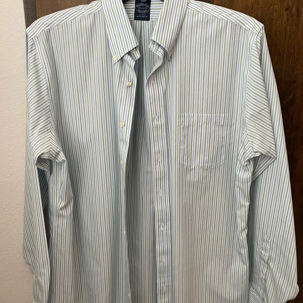 Brooks Brothers men’s dress shirt